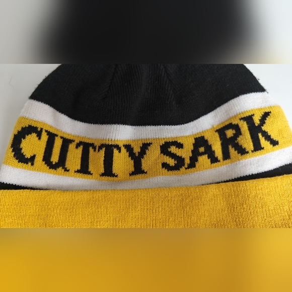 Cutty Sark Scotch Whisky Ship logo tag hat vintage pom pom fold beanie Acrylic - Picture 2 of 5